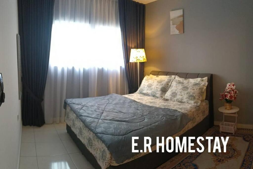 E. R Homestay 3R2B Nearby Klia Sepang Exterior photo