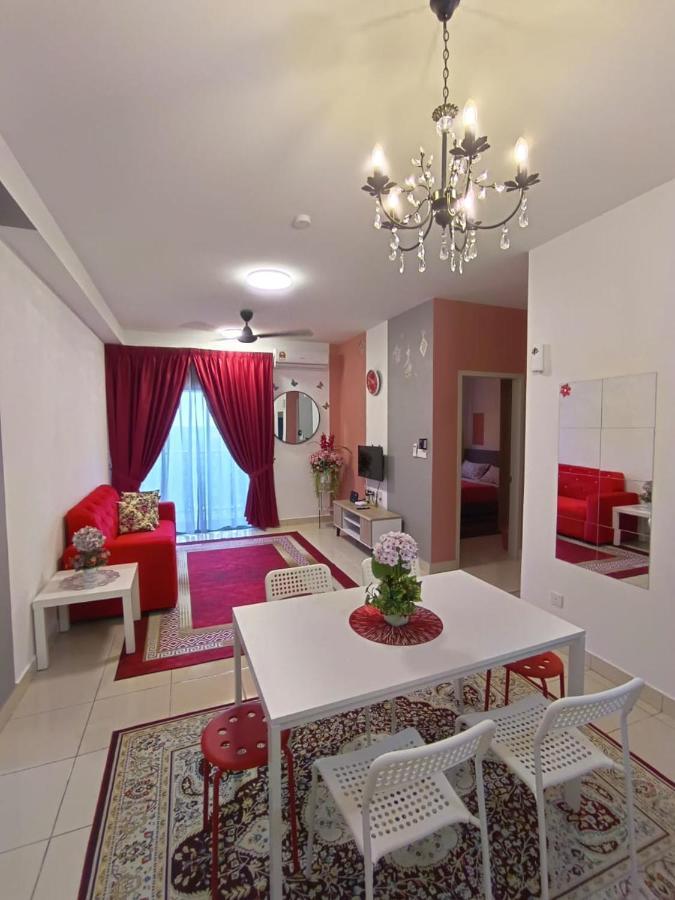 E. R Homestay 3R2B Nearby Klia Sepang Exterior photo